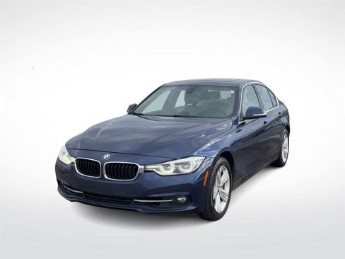 Used 2017 BMW 330i xDrive Sedan image 4