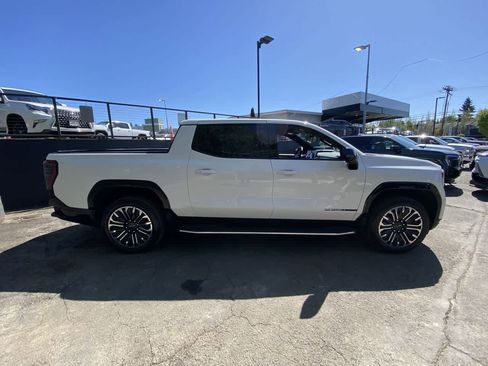 Used 2026 GMC Sierra EV Denali AWD/4WD image 7
