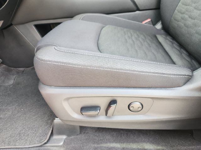 Used 2026 Nissan Pathfinder SV w/ SV Premium Package FWD image 24