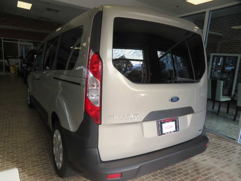 Used 2016 Ford Transit Connect XL image 6
