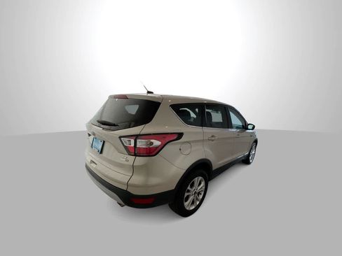 Used 2017 Ford Escape SE AWD/4WD image 8