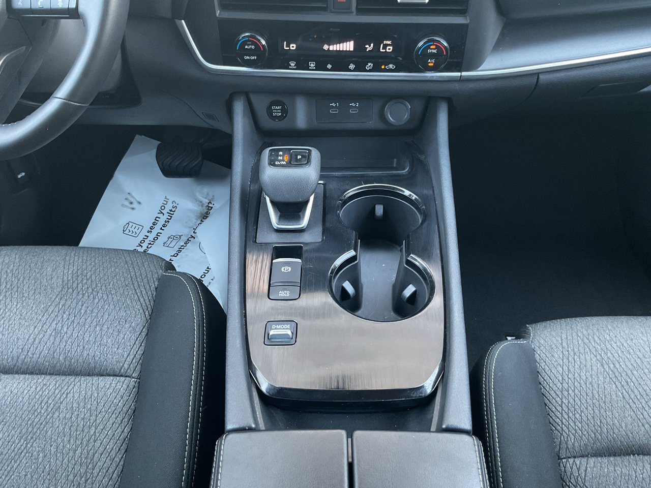 Used 2025 Nissan Rogue SV FWD image 16
