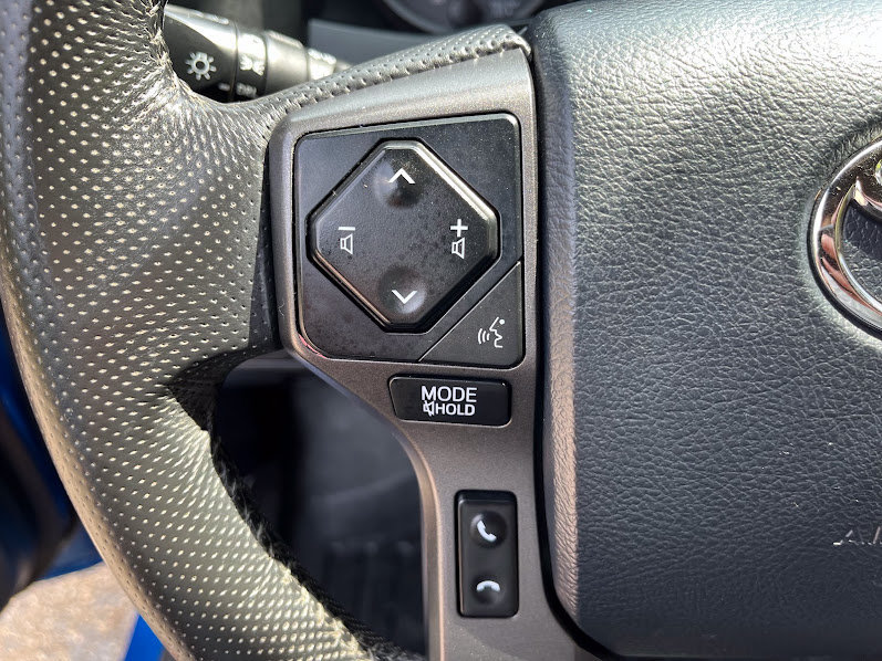 Used 2018 Toyota Tacoma TRD Off-Road AWD/4WD image 14
