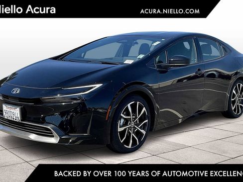 Used 2024 Toyota Prius Prime image 1