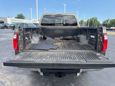 Used 2015 Ford F250 XLT w/ XLT Premium Package AWD/4WD image 12
