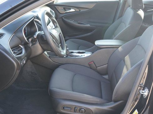 Used 2025 Chevrolet Malibu LT FWD image 10