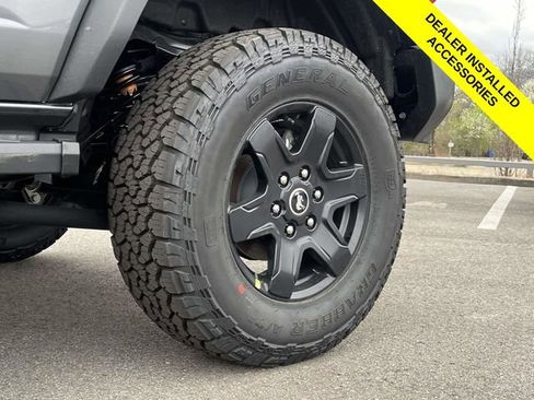 New 2025 Ford Bronco 4-Door image 12