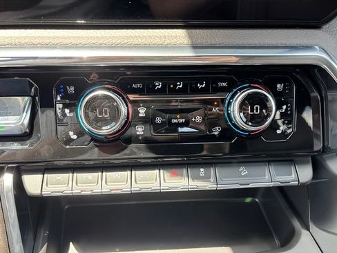 New 2026 GMC Sierra 1500 Denali AWD/4WD image 17