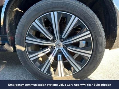 Used 2024 Volvo XC90 B5 Core image 16
