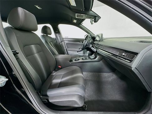 Certified 2024 Honda Civic Sport image 5