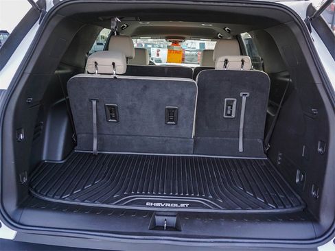 Used 2023 Chevrolet Traverse LS w/ Safety Package image 22