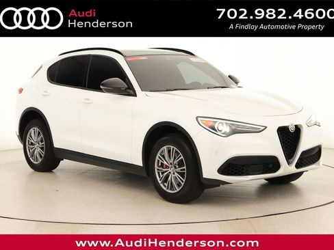 Used 2023 Alfa Romeo Stelvio Sprint RWD image 1