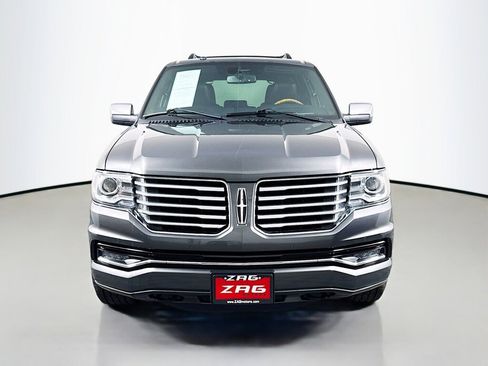 Used 2016 Lincoln Navigator Select RWD image 8