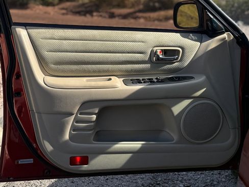 Used 2001 Lexus IS 300 image 15