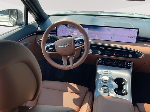 New 2026 Genesis GV70 2.5T Advanced AWD/4WD image 17