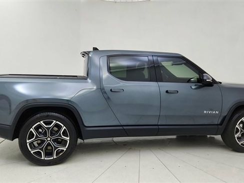 Used 2025 Rivian R1T Adventure image 6