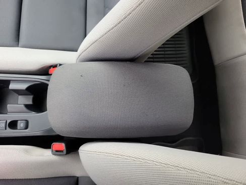 Used 2023 Toyota Corolla LE image 18