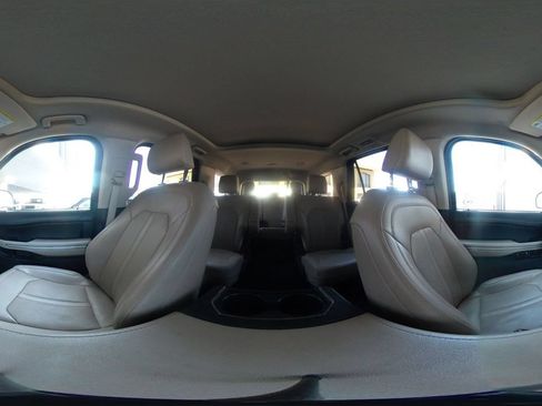 Used 2024 Ford Expedition Limited RWD image 46