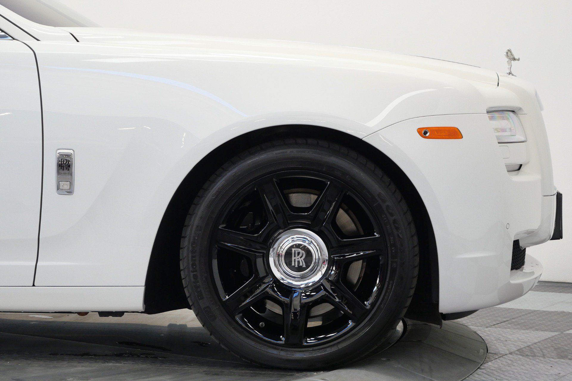 Used 2013 Rolls-Royce Ghost RWD image 54