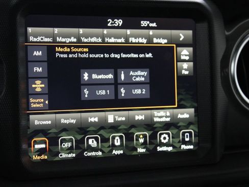 Used 2023 Jeep Gladiator Overland image 48