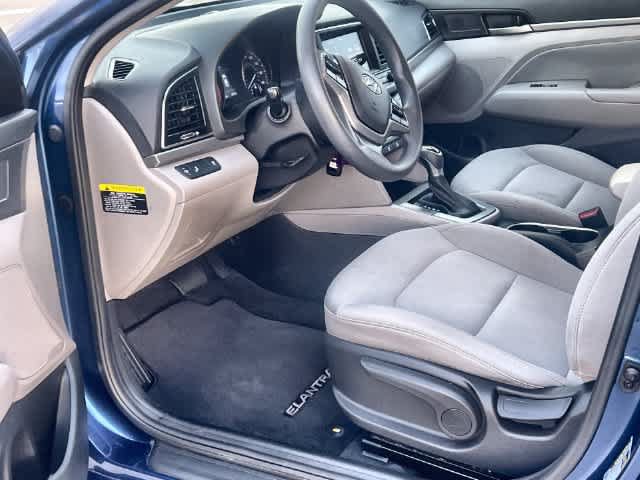 Used 2018 Hyundai Elantra SEL w/ Cargo Package FWD image 3