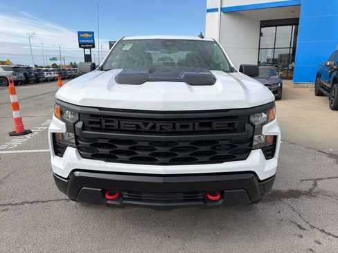 Used 2024 Chevrolet Silverado 1500 Custom Trail Boss w/ LPO, Dark Essentials Package AWD/4WD image 8