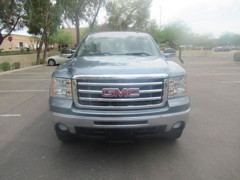 Used 2009 GMC Sierra 1500 SLE w/ Power Pack Plus AWD/4WD image 3