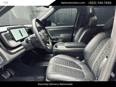 Used 2022 Rivian R1T Adventure AWD/4WD image 18