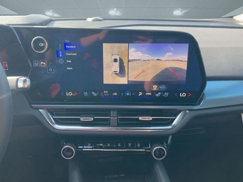 New 2026 Chevrolet Equinox EV LT w/ Convenience Package II image 26