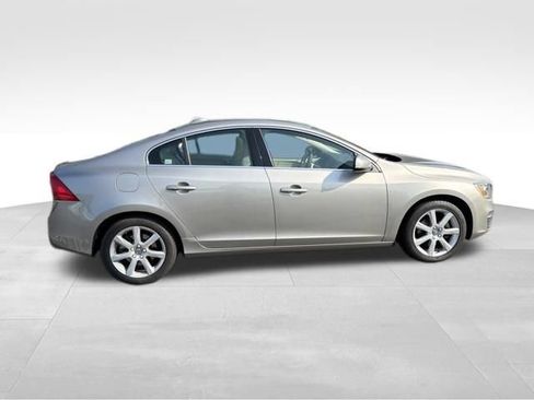 Used 2016 Volvo S60 T5 Premier w/ Convenience Package FWD image 14