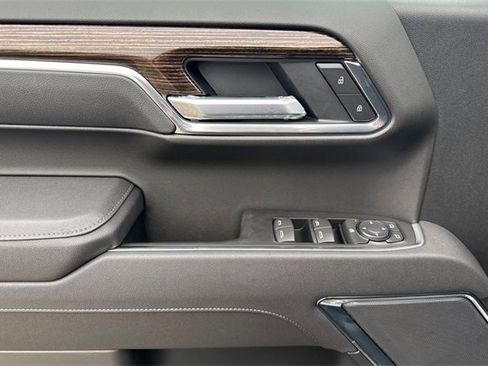 New 2026 GMC Sierra 1500 SLE w/ Preferred Package image 11