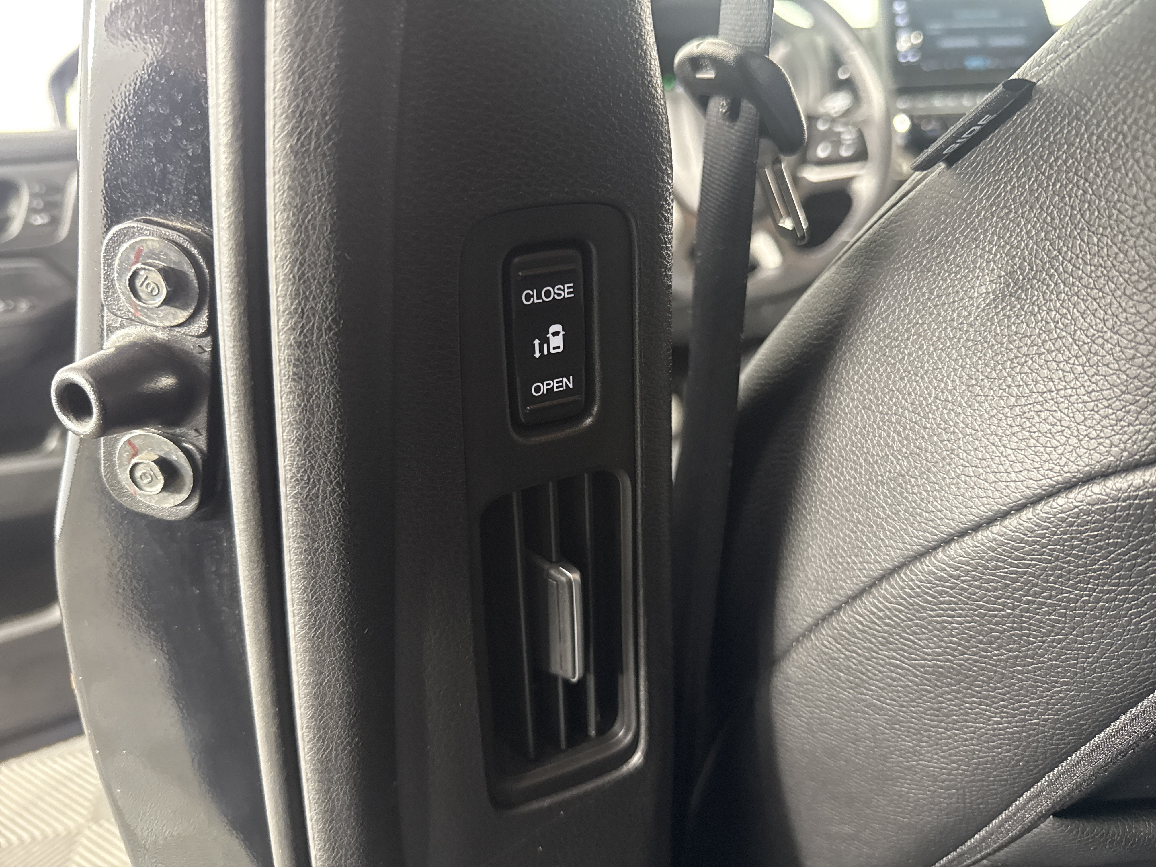 Used 2025 Honda Odyssey EX-L image 11