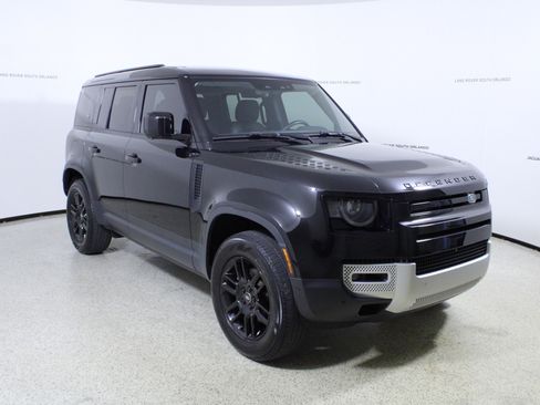 Used 2024 Land Rover Defender 110 S image 3