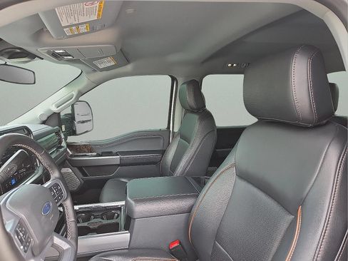 Used 2025 Ford F250 Lariat w/ Chrome Package AWD/4WD image 9