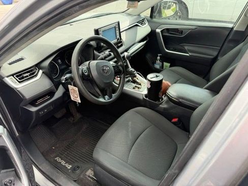 Used 2019 Toyota RAV4 LE w/ All Weather Liner Package AWD/4WD image 9