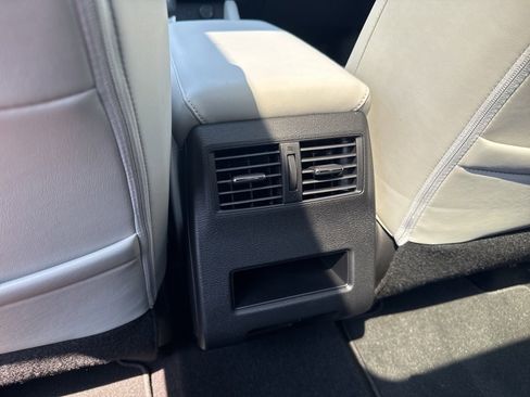 New 2025 Mitsubishi Outlander SE image 45