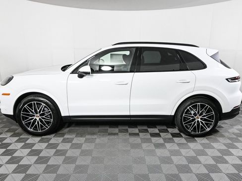 New 2025 Porsche Cayenne image 2