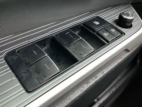 Used 2021 Toyota Sienna XSE w/ XSE Plus Package image 25