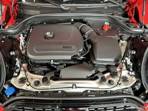 Certified 2025 MINI Cooper 2-Door Hardtop image 9