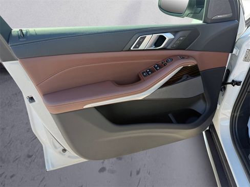 Used 2025 BMW X5 xDrive40i w/ Premium Package image 20