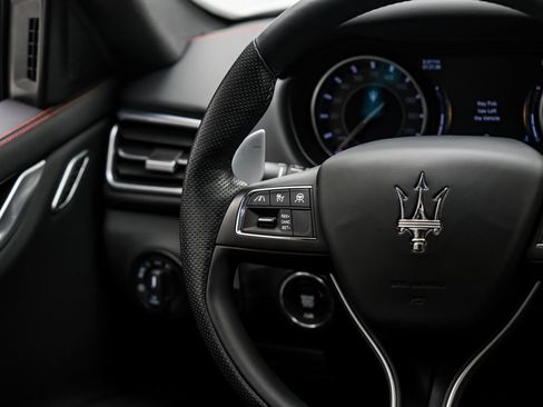 Used 2023 Maserati Ghibli Modena RWD image 23