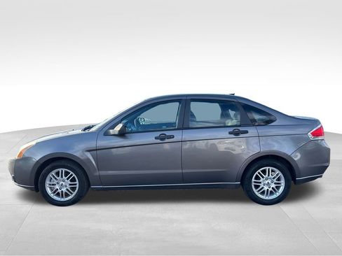 Used 2009 Ford Focus SE image 5
