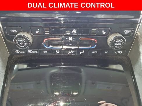 Used 2022 Jeep Grand Cherokee L Limited w/ MOPAR Finishing Package image 24