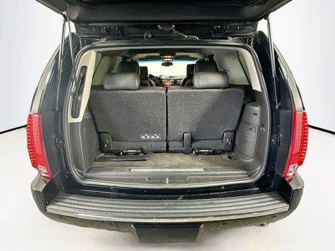Used 2014 Cadillac Escalade Luxury RWD image 31
