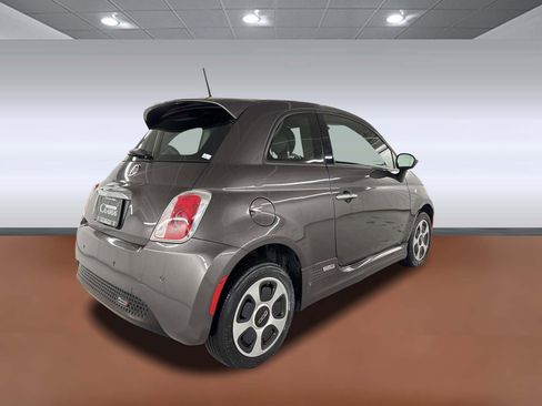 Used 2018 FIAT 500 e image 9