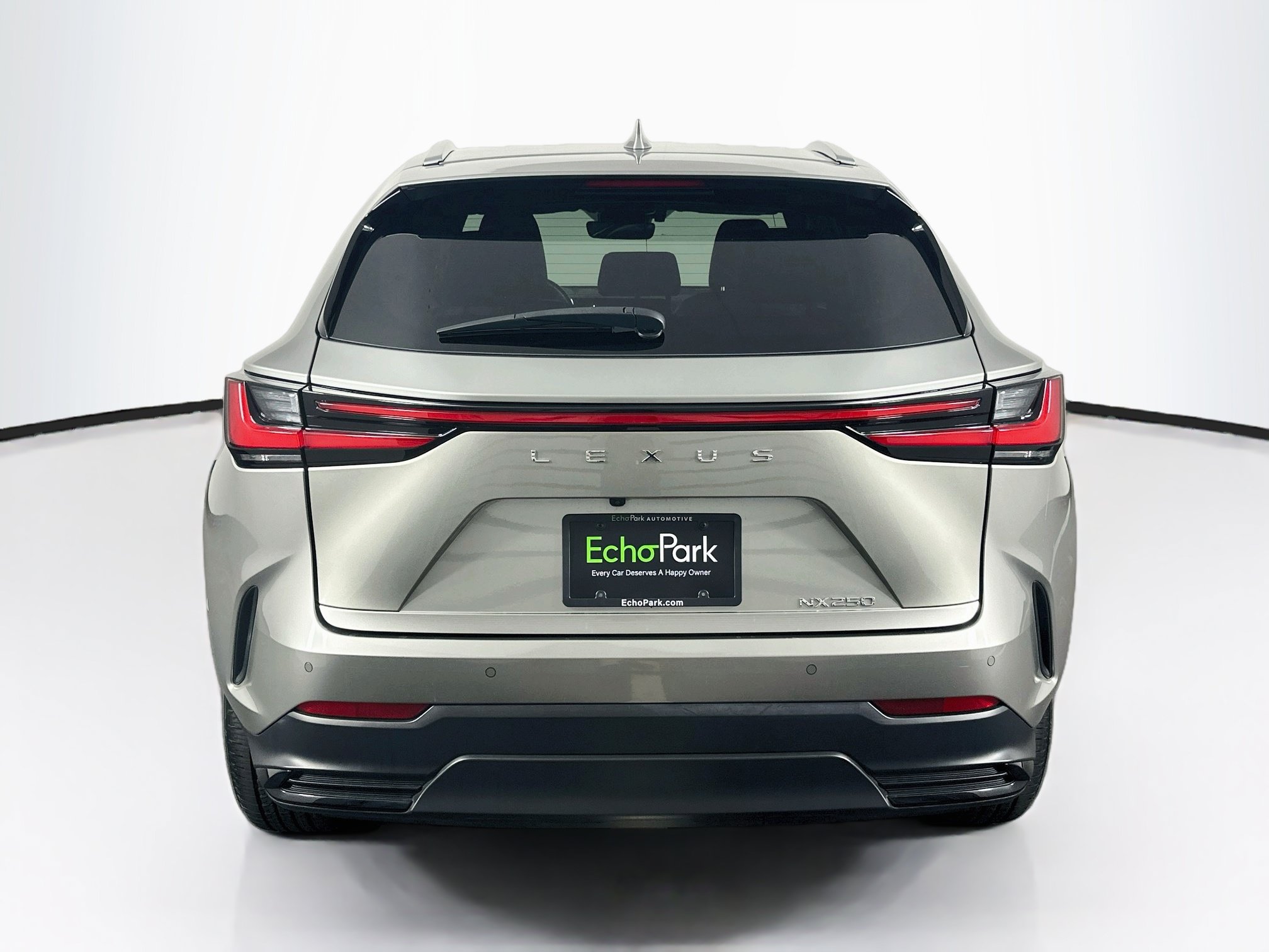 Used 2025 Lexus NX 250 FWD w/ Towing Package (2000 Lbs) image 7