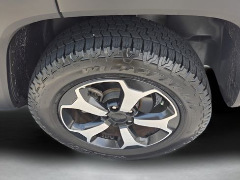 Used 2019 Jeep Renegade Trailhawk AWD/4WD image 30
