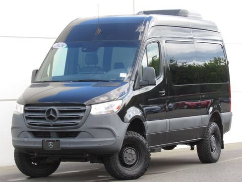 Used 2020 Mercedes-Benz Sprinter 2500 image 1
