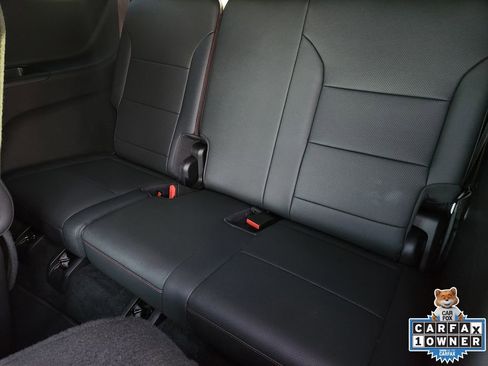 Used 2024 Chevrolet Traverse RS image 36