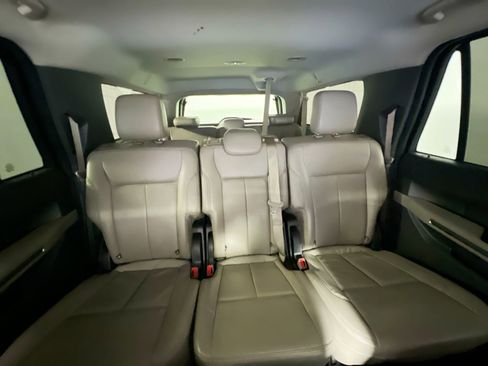 Used 2020 Ford Expedition Max XLT w/ Equipment Group 202A RWD image 33